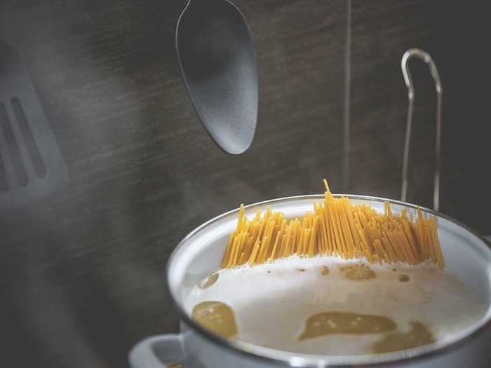捨てないで！パスタの茹で汁がとっても使える♪