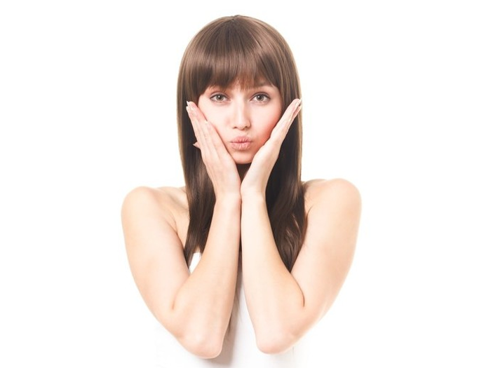 肌にカビが生える…！？大人ニキビと間違えやすい”肌カビ”とは？